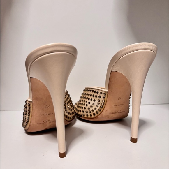 Gippy Crystal Mesh Stiletto Mules. (It’s missing 2 crystals) - Picture 3 of 5